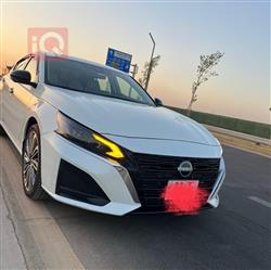 نيسان ألتيما